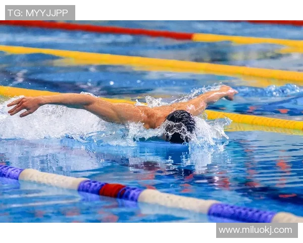 蝶泳对身体素质的高要求与训练重点分析及提升方法探讨